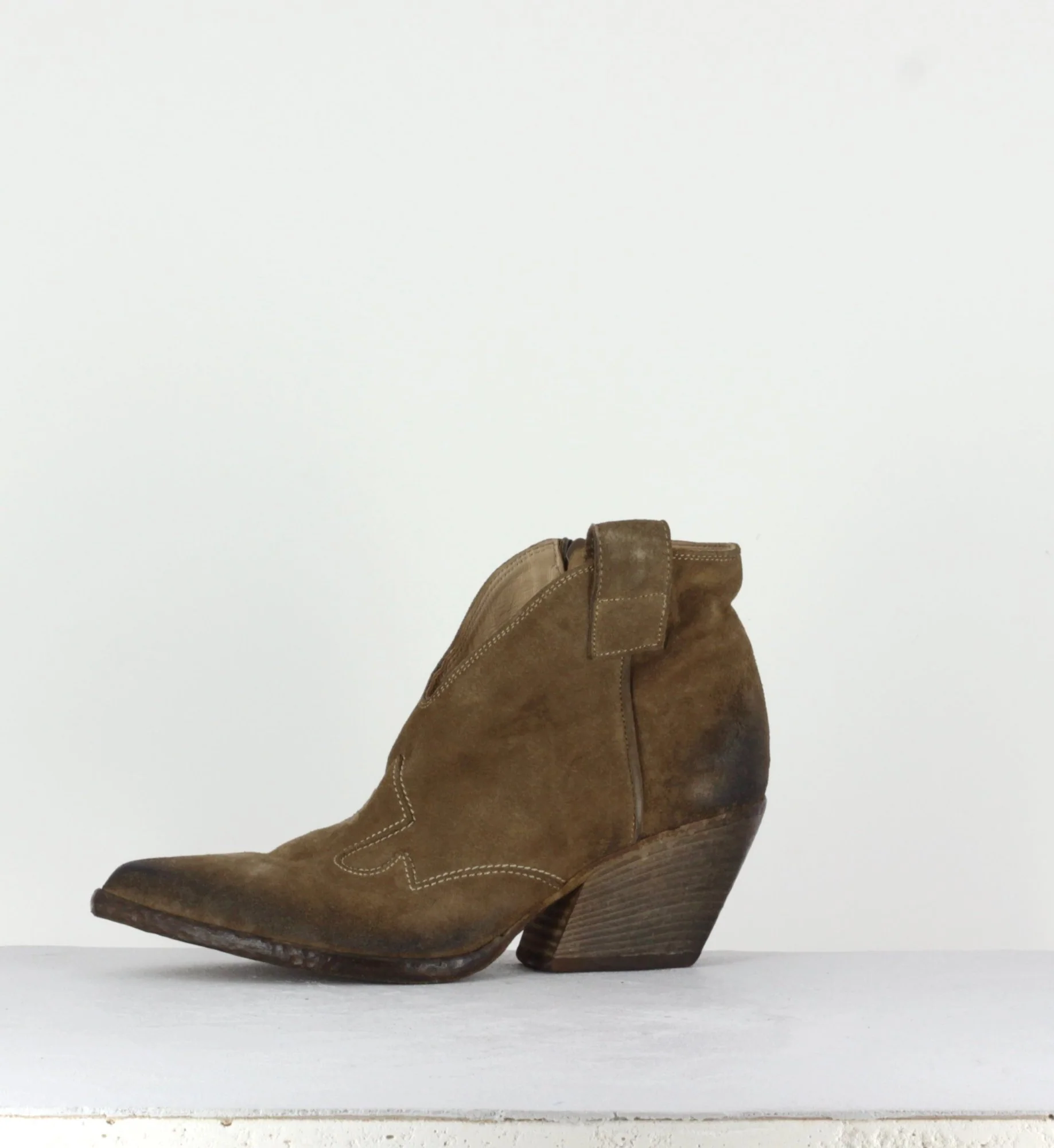 Boots santiags courtes en daim taupe - E2004 HOMBRE SAND – Image 5