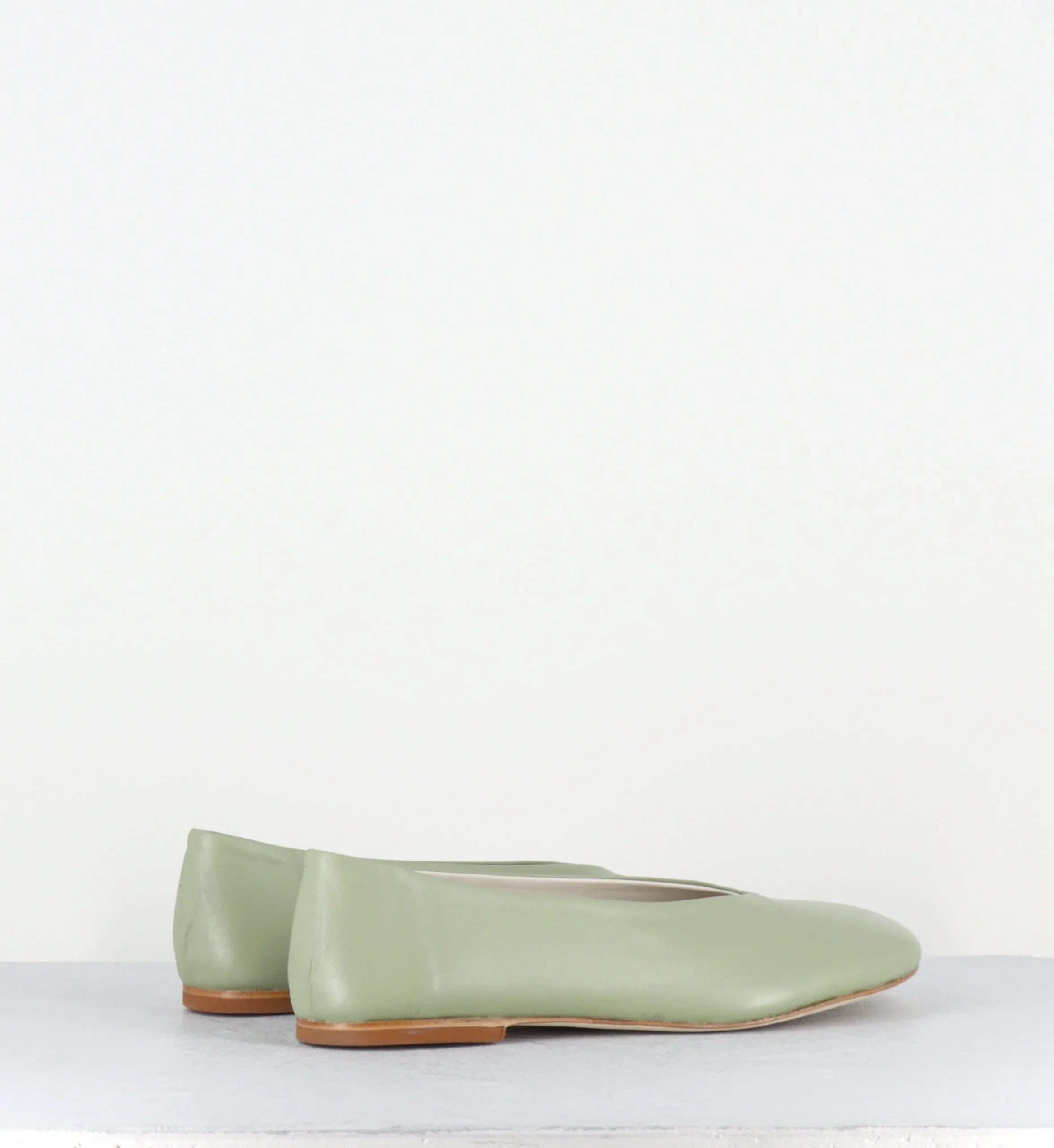 Ballerines rondes en cuir vert clair - NESSO BUFFY ASPARAGO – Image 5