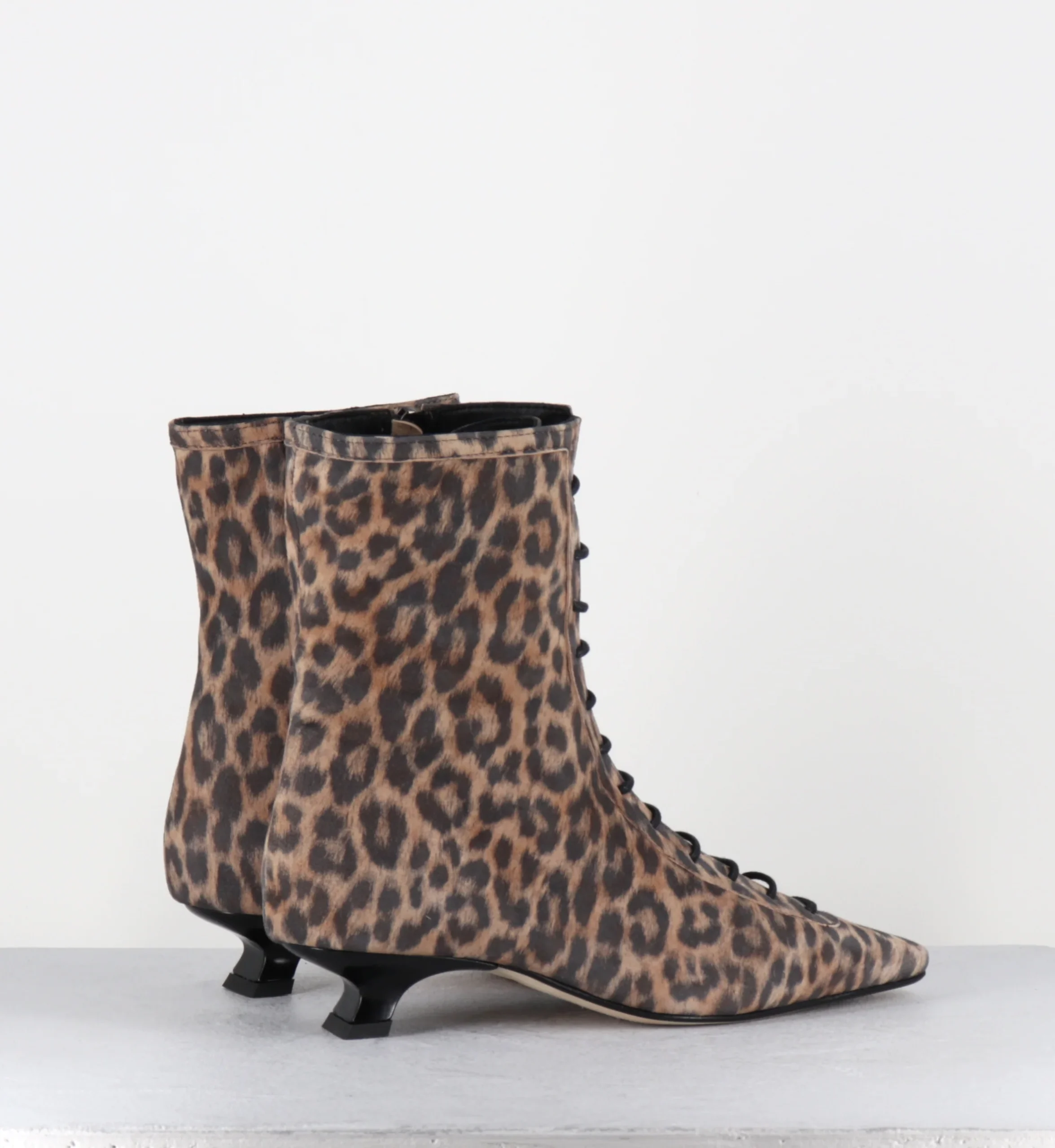 Boots à lacets petit talon imprimé léopard - CORSO KAMELOS MACULATO – Image 5