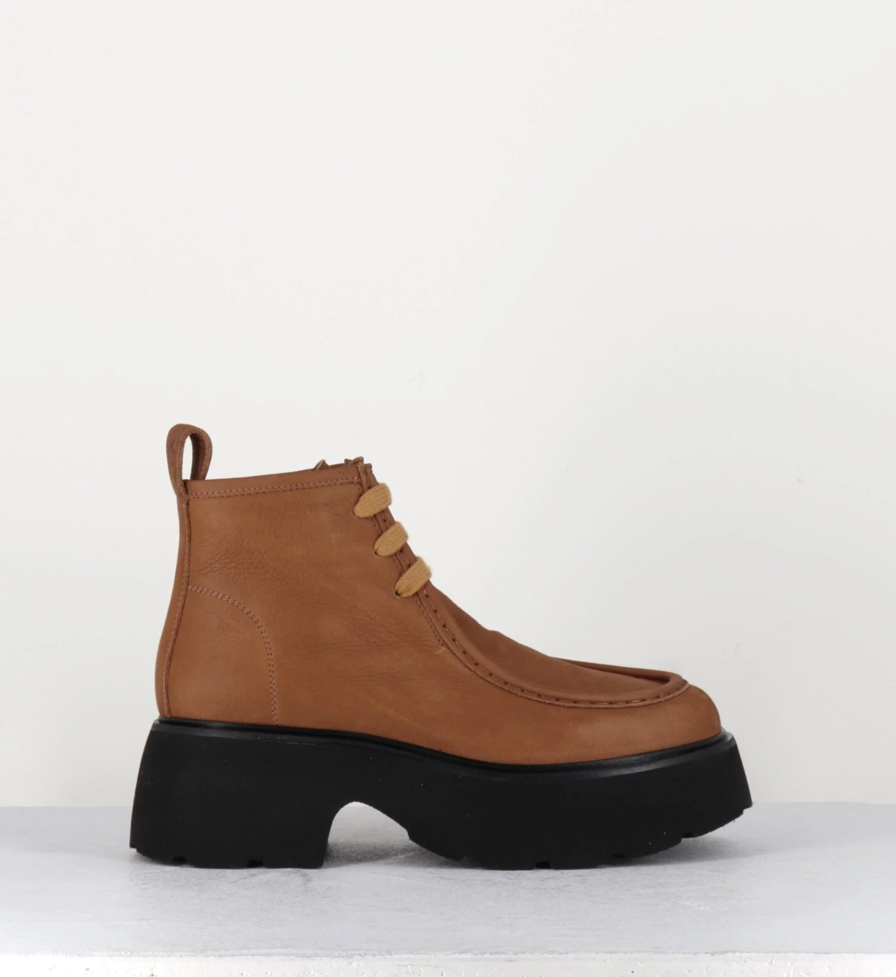 Chaussures à lacets en nubuck cognac - A78NP NABUCK COGNAC – Image 2