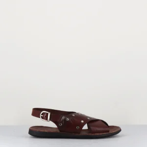 Sandales plates en cuir marron clouté - 34-716 MOGANO