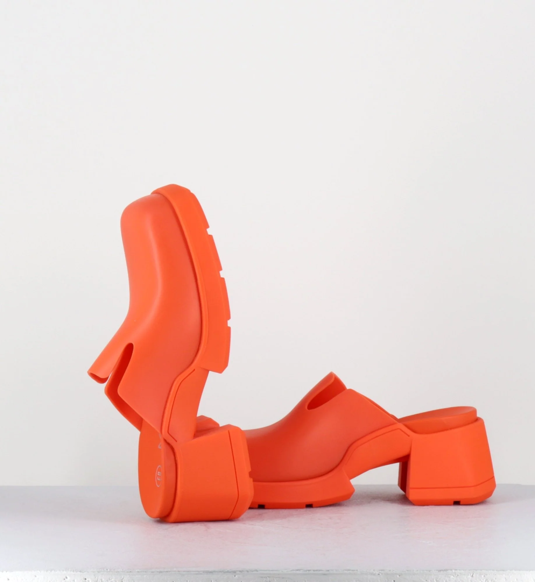 90s orange rubber clogs - BLISSA ORANGE MULES – Image 6