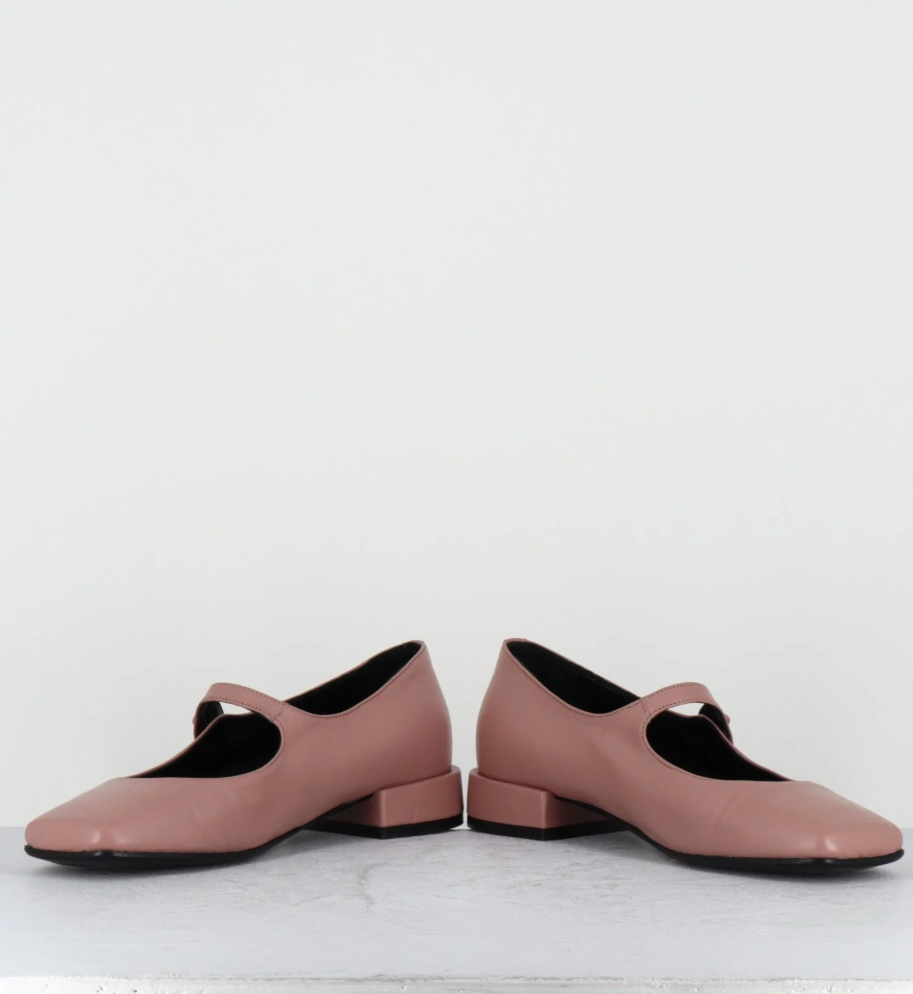 Babies en cuir souple rose poudré à bout carré - JANE NATURAL COWHIDE – Image 7