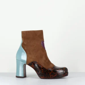 Boots à talon en daim camel & coeur violet - DANLOV FIAT CASTANO