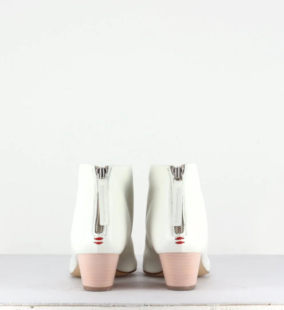 Boots bout pointu en cuir blanc - Juny74 – Image 4