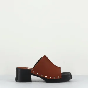 Mules sabots en nubuck marron - HANNAH ECUREUIL