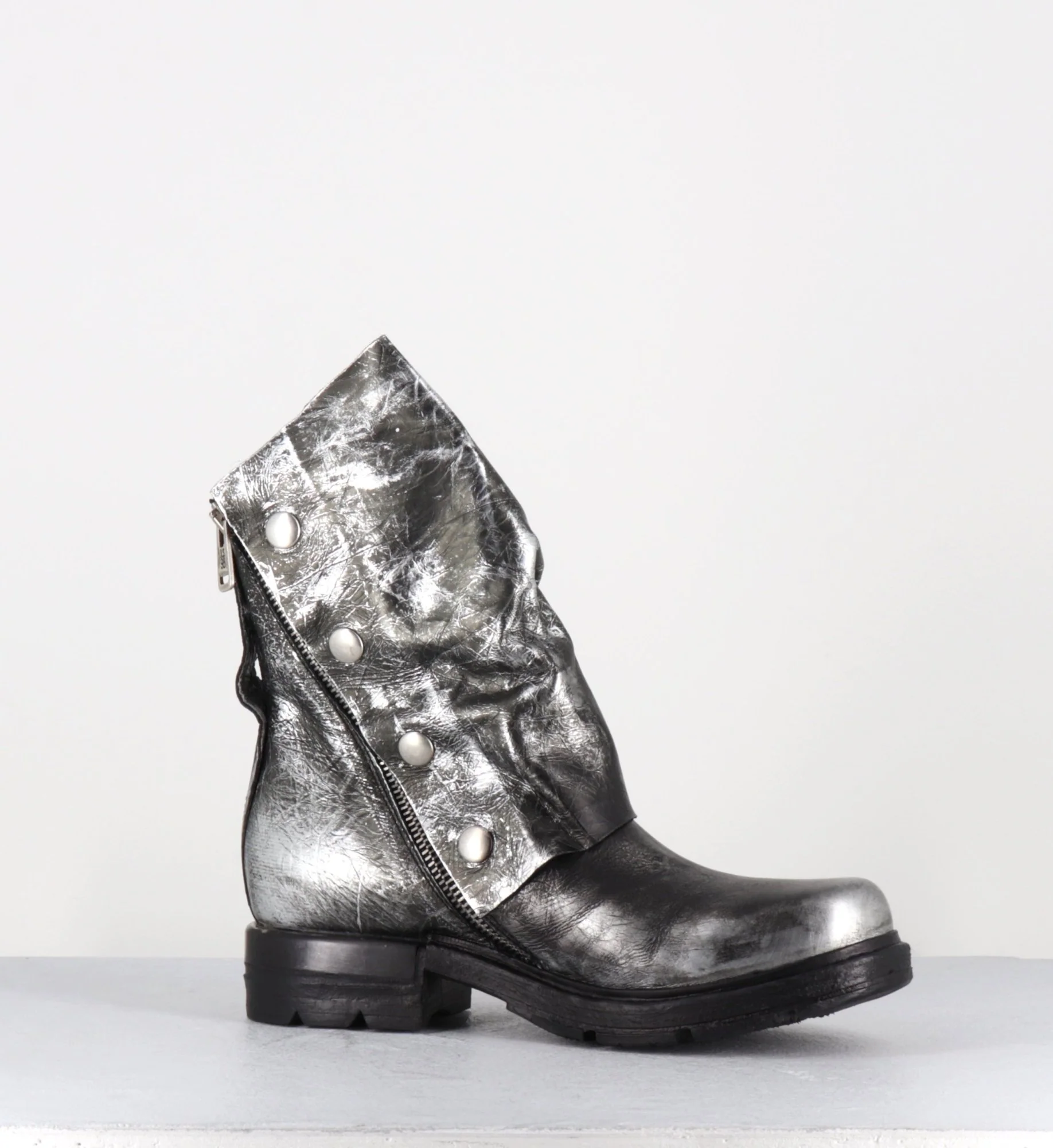 Boots bikers en cuir métallisé argent et bonze - B80206 ARGENTO – Image 4